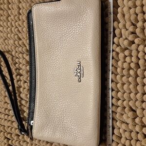 Classic & Chic Coach Double Zip Wristlet [B9-] NWT Price Firm☆